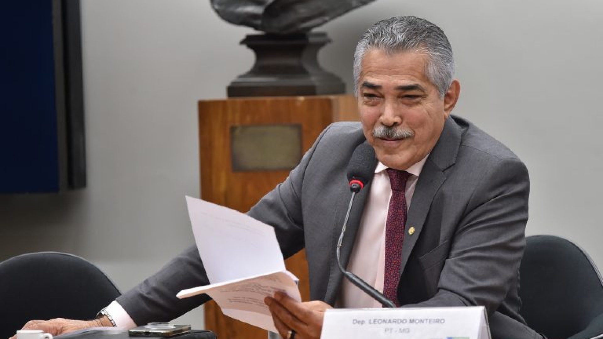 Audiência Pública - Conhecimentos Ancestrais à Medicina Moderna: O Curador e o Doutor. Dep. Leonardo Monteiro (PT - MG)