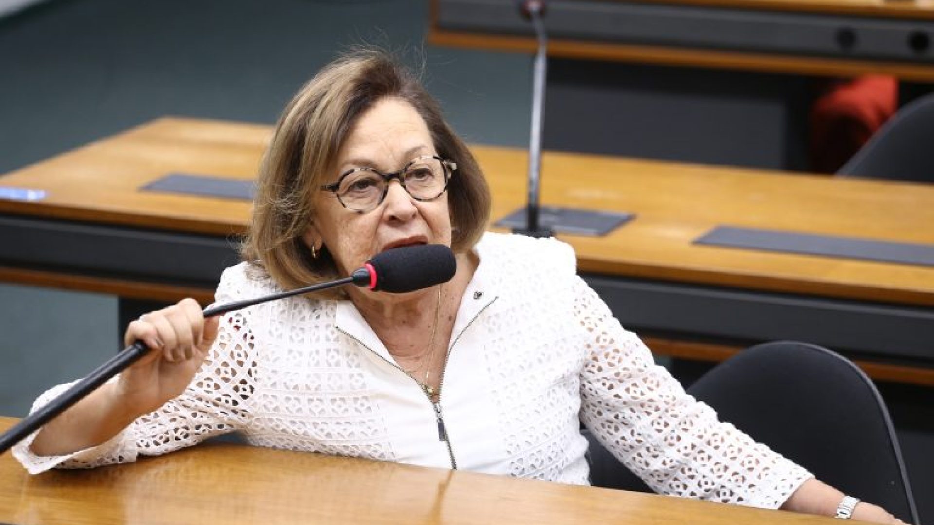Tribuna das Mulheres - Aproximar Mulheres do Brasil: Mapa Narrativo Entre Nós. Dep. Lídice da Mata (PSB-BA)