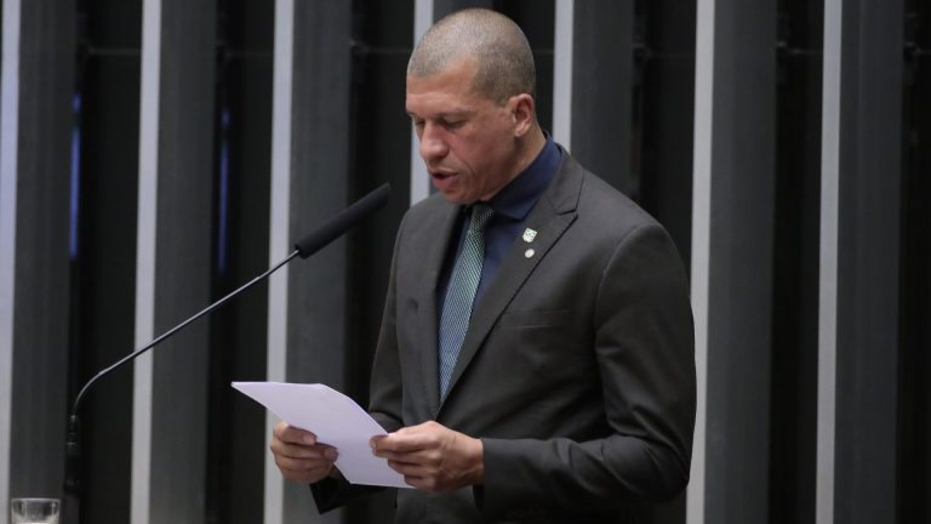 Discussão e votação de propostas legislativas. Dep. Douglas Viegas (UNIÃO - SP)