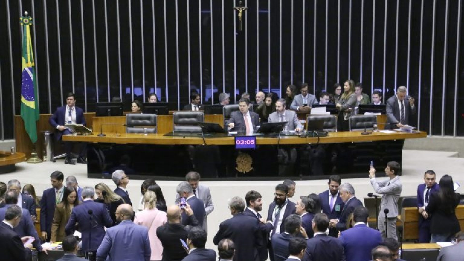 Votação de vetos presidenciais e PLN