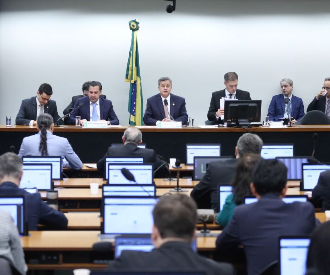 Comissão do Congresso aprova Orçamento de 2026