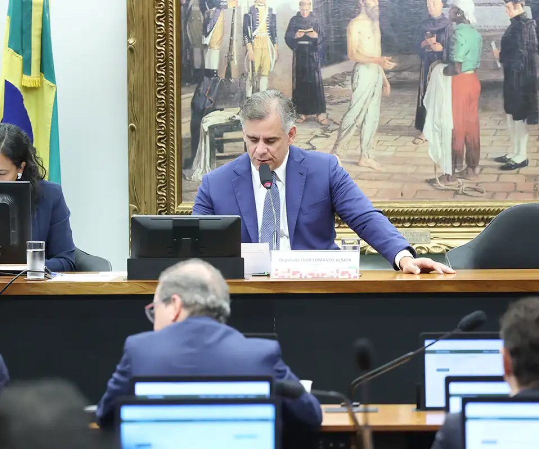 CCJ da Câmara aprova fim da aposentadoria como punição para juízes