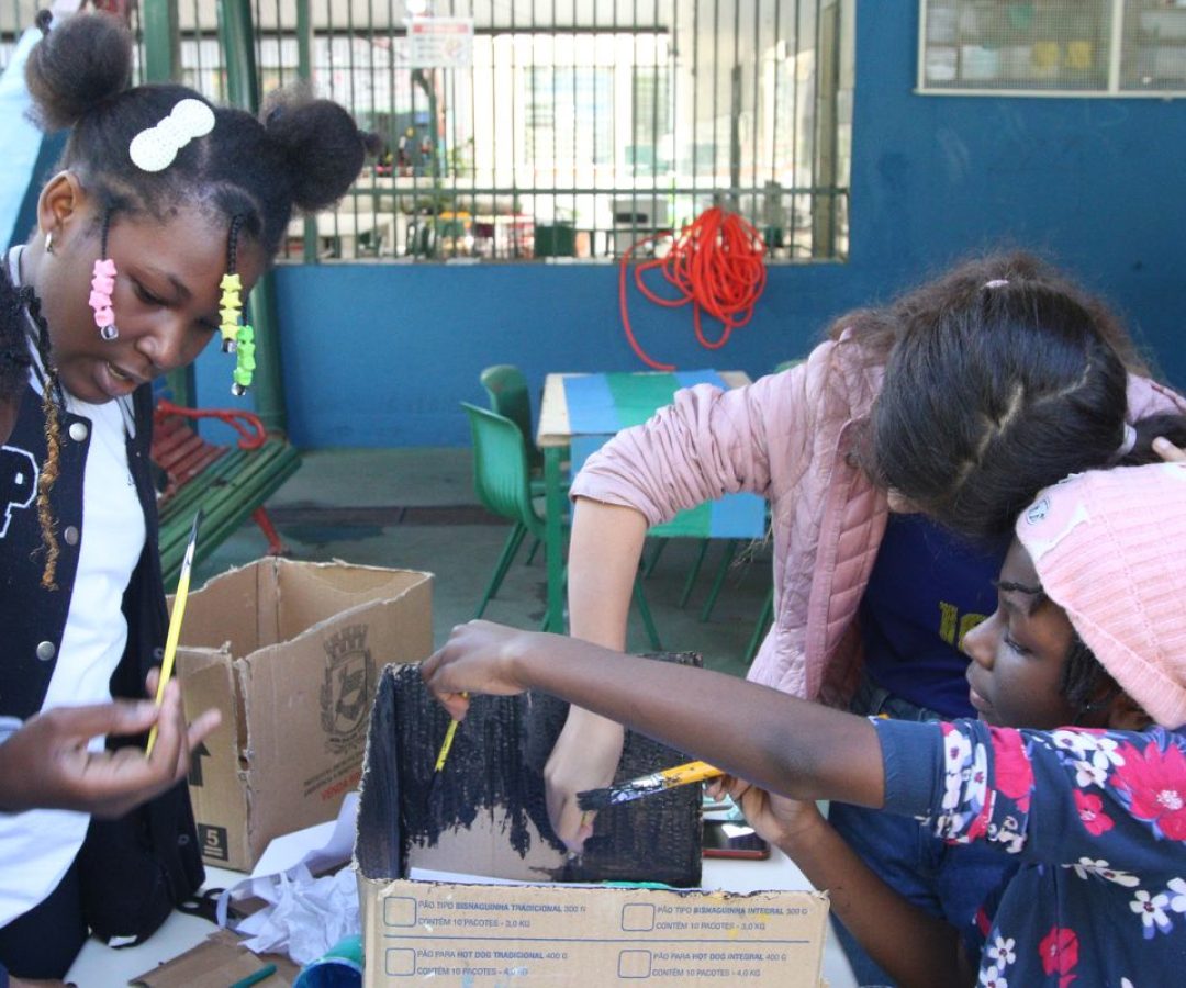 Evocar raízes culturais dos alunos transforma a aula, diz pesquisador