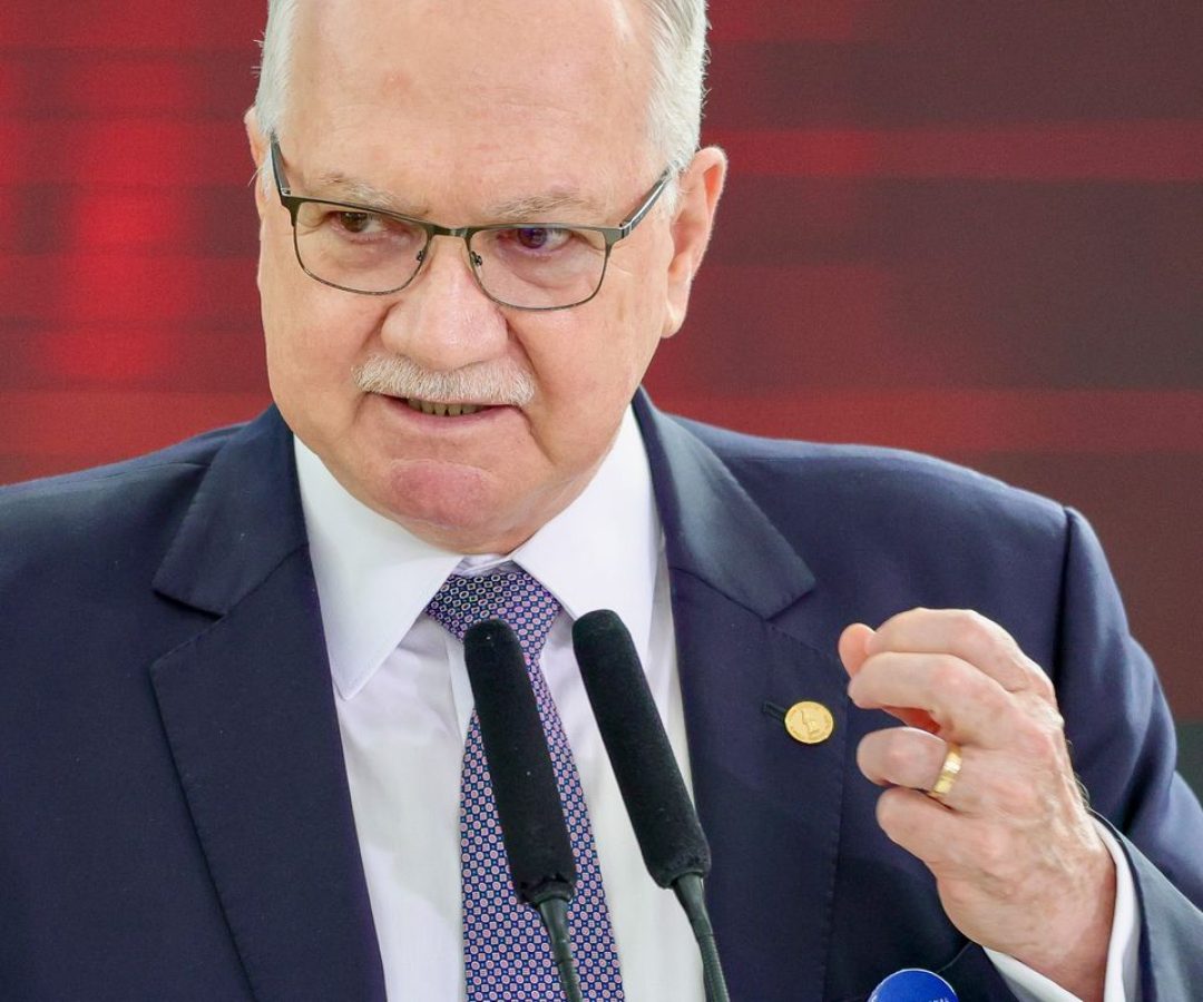 Fachin repudia fala de Milei contra Moraes e reafirma autonomia do STF