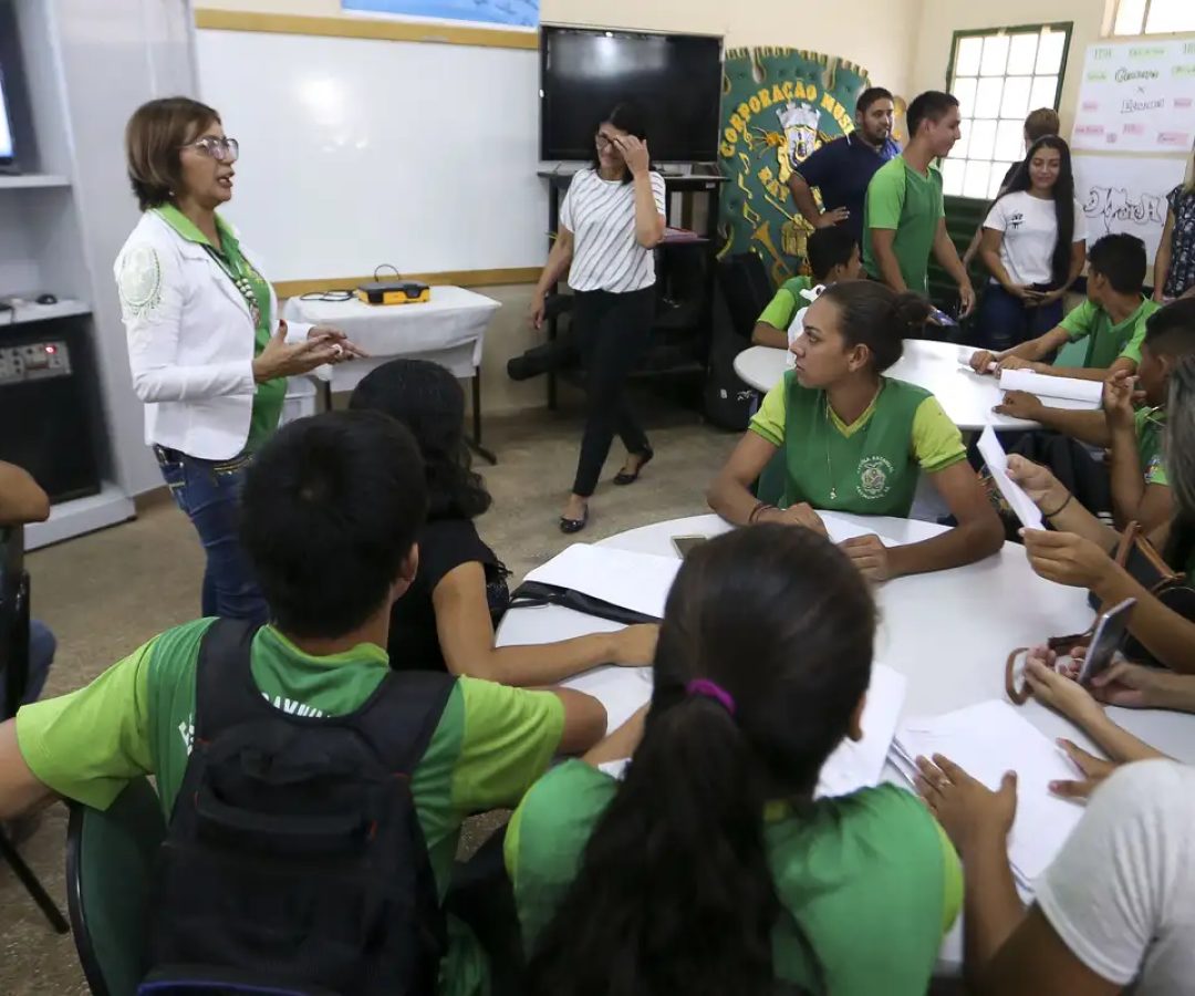 Liminar mantém presença de professores em salas de leitura de SP