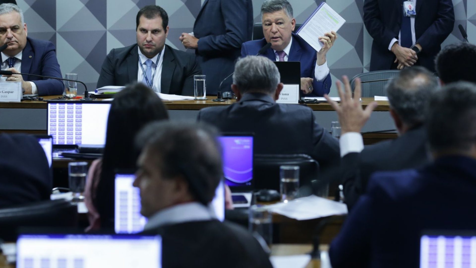 CPMI aprova pedido de prisão preventiva do presidente da Conafer