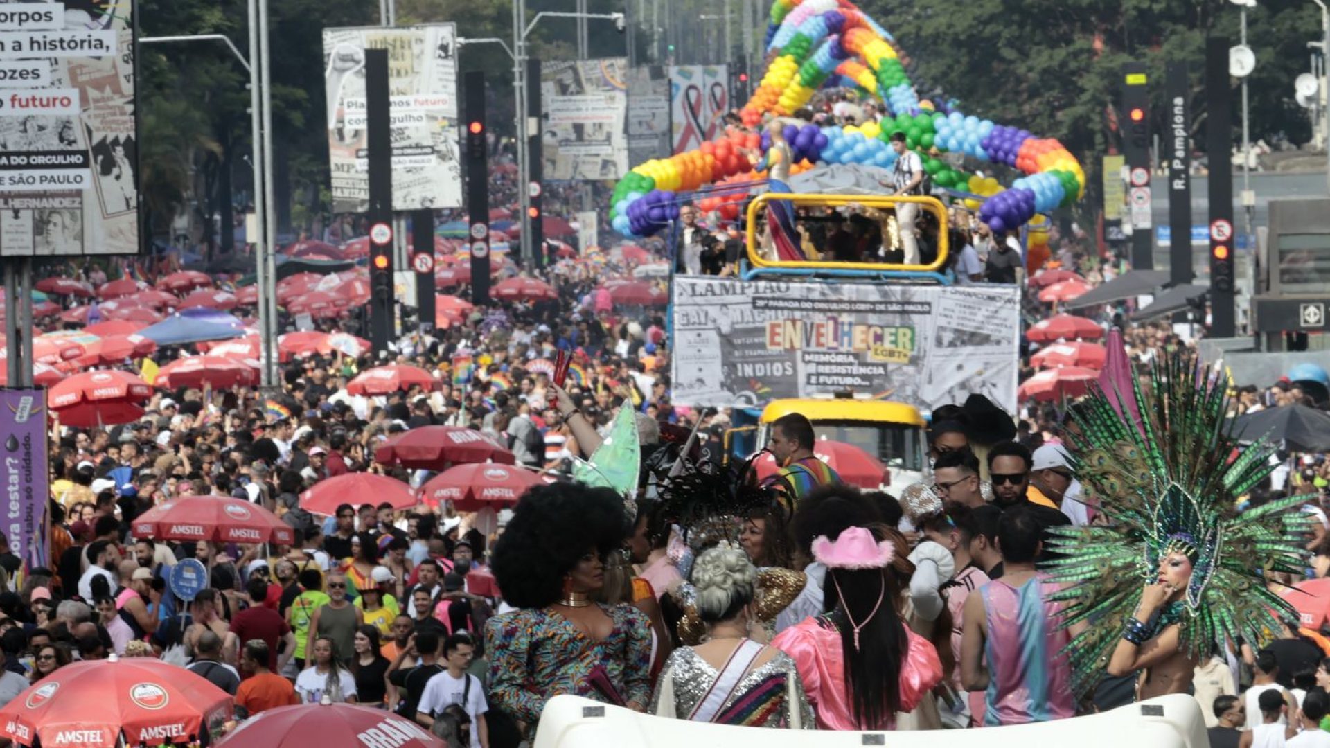 PL que veta criança em evento LGBTQIA+ é inconstitucional, diz jurista