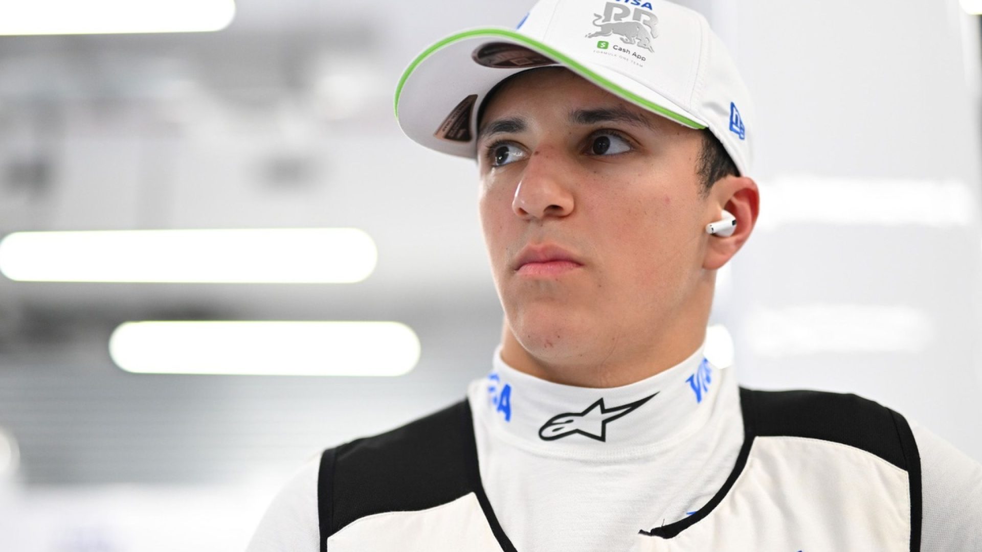 Hadjar recorda ligação para se juntar à Red Bull