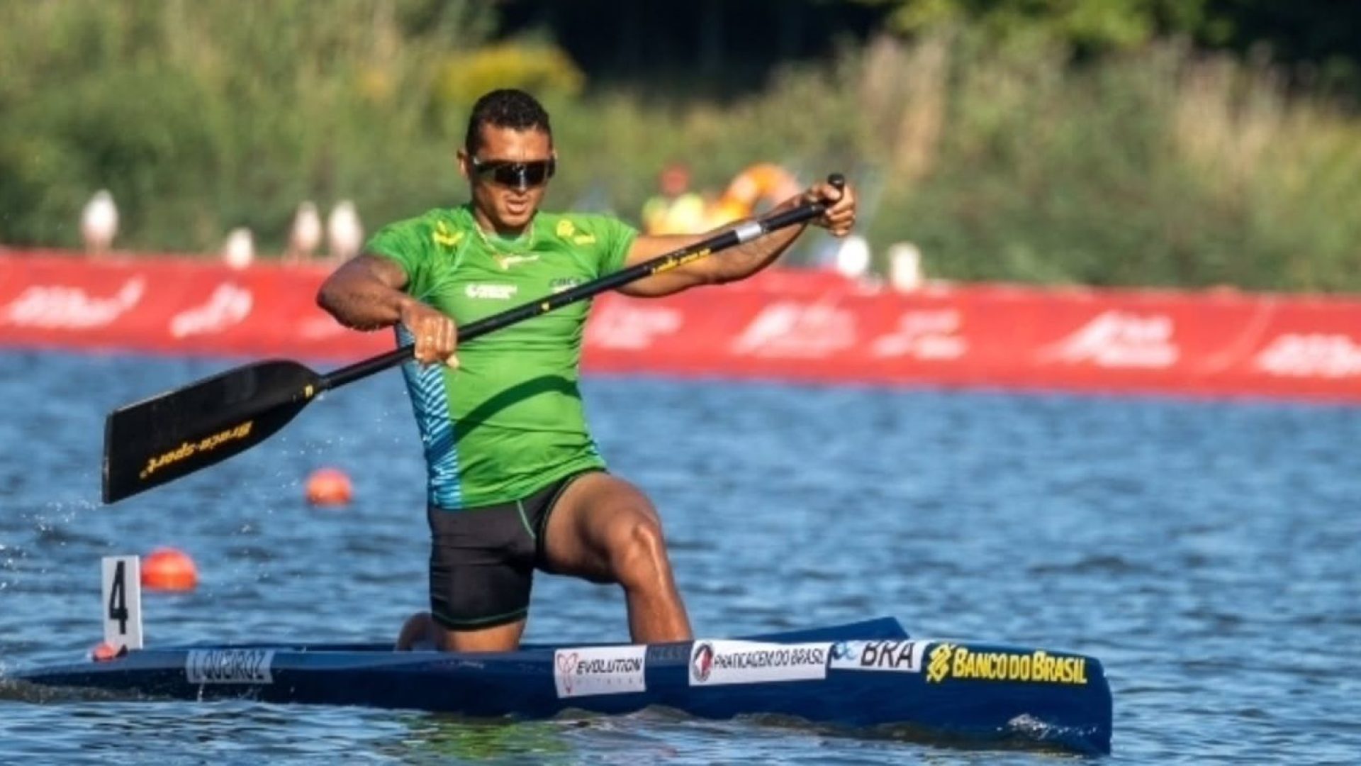 Isaquias Queiroz fica longe do pódio do Mundial de canoagem na Polônia
