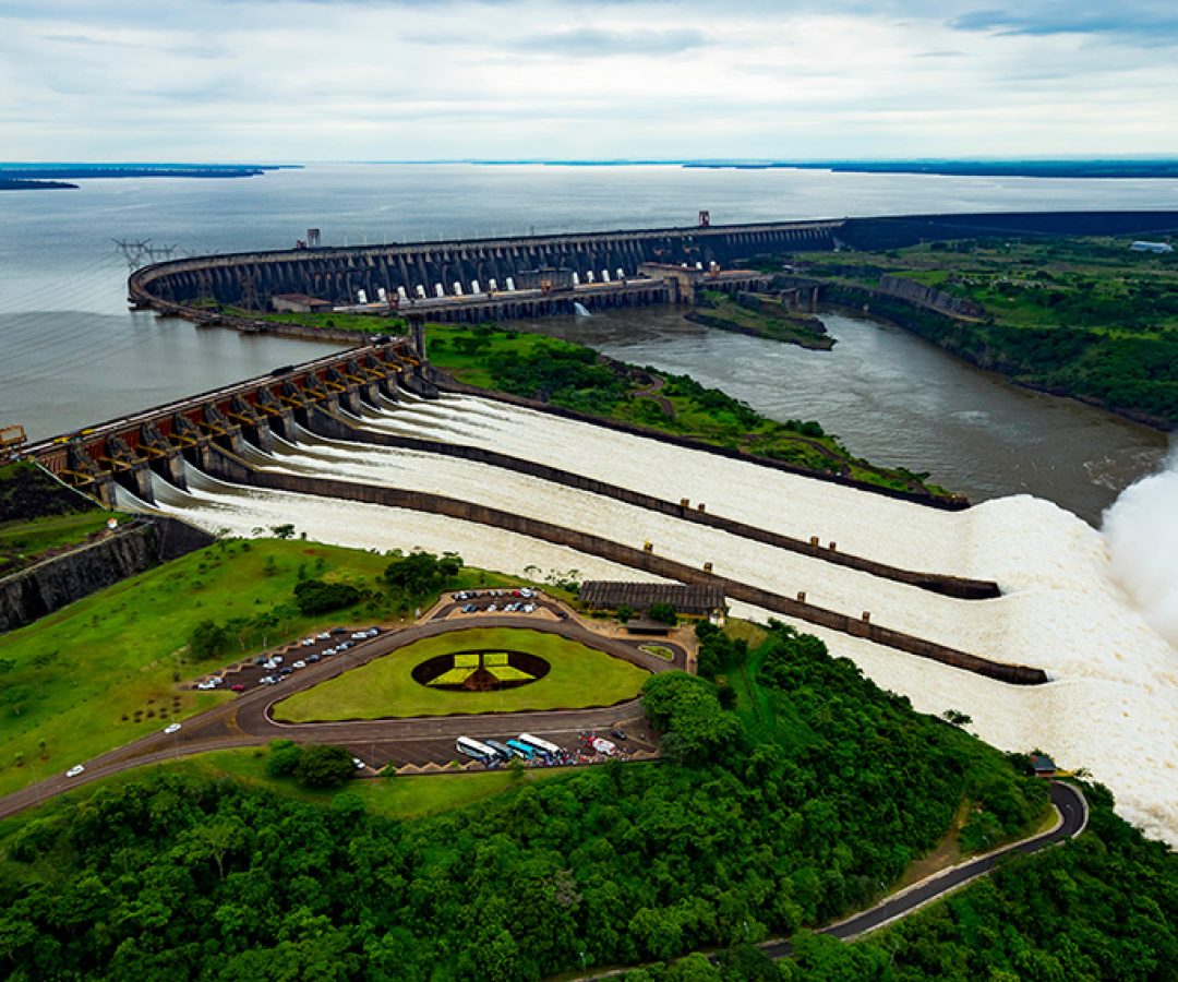 A proposta (PL 1.830/2025) altera a Lei 5.899, de 1973, e está em análise na Comissão de Infraestrutura (CI), sob relatoria do senador Laércio Oliveira (PP-SE). Depois, seguirá para a Comissão de Assuntos Econômicos (CAE), responsável pela decisão terminativa — se aprovada, poderá seguir diretamente para a Câmara dos Deputados, salvo recurso para votação em Plenário.