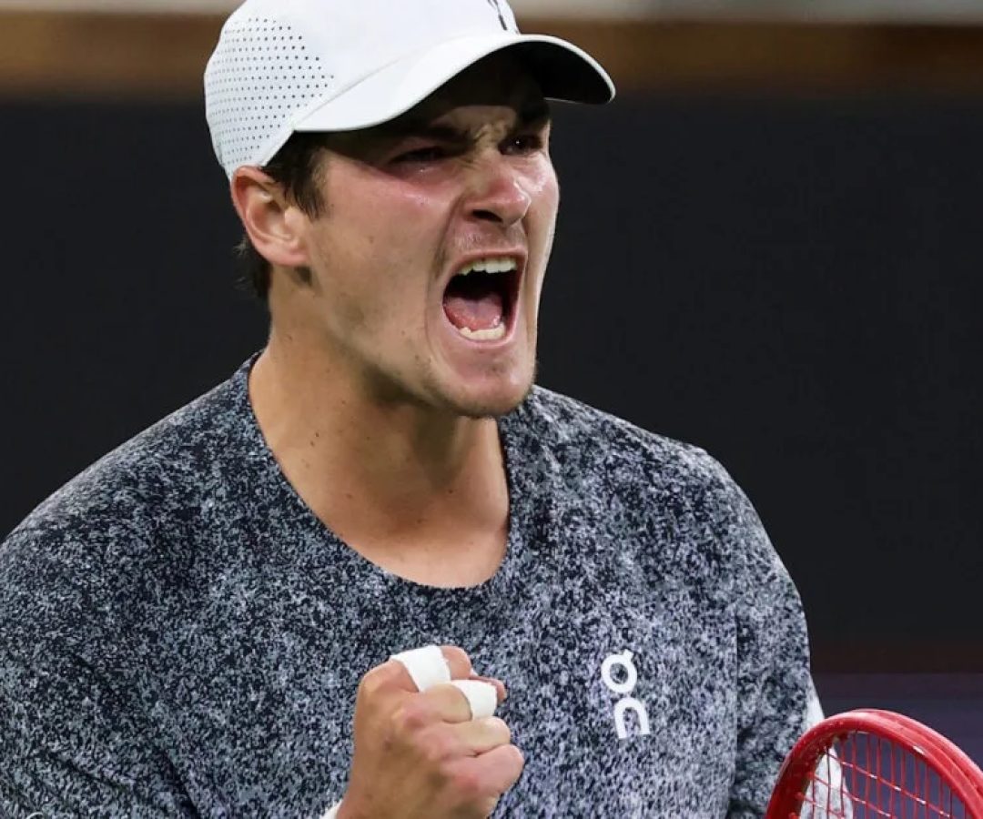 João Fonseca enfrenta Sinner e tem seu maior desafio como profissional