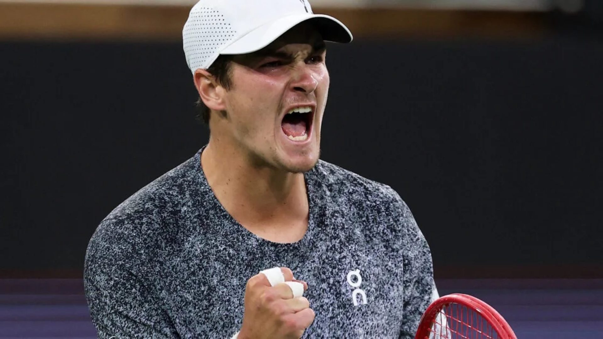 João Fonseca enfrenta Sinner e tem seu maior desafio como profissional