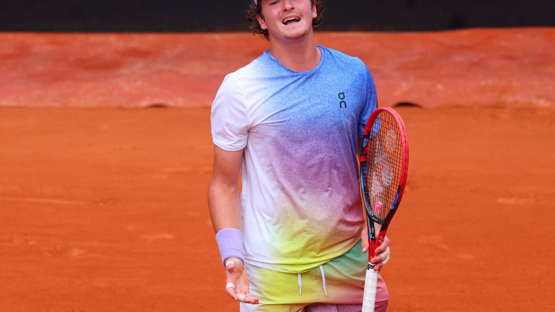 João Fonseca perde na estreia do Masters 1000 de Roma e é eliminado