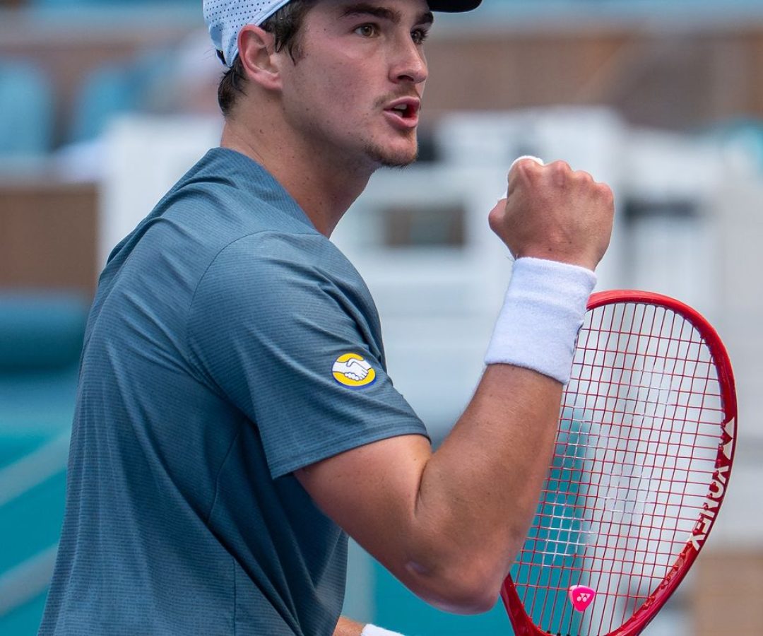 João Fonseca vence estreia em Miami e terá Alcaraz na 2ª rodada
