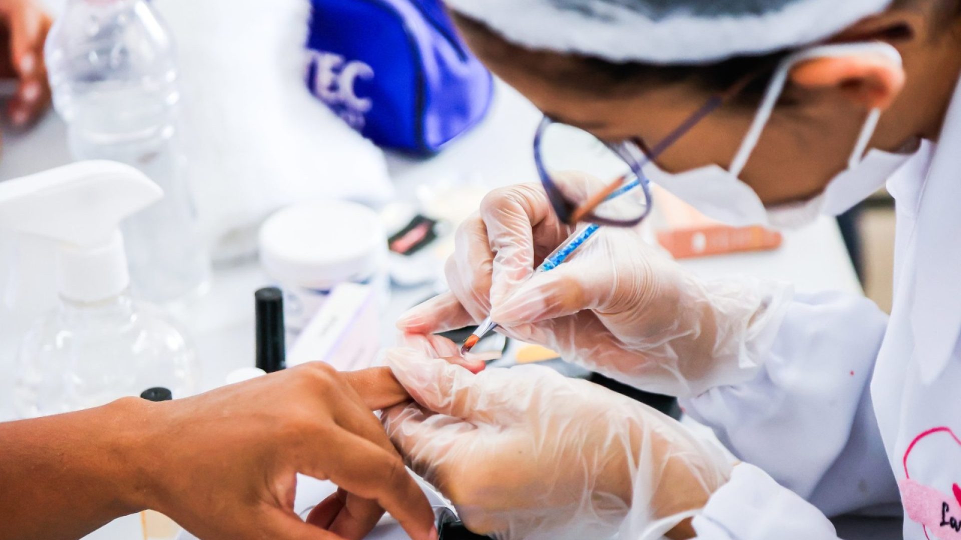 Inscrições reabertas para 210 vagas em cursos de qualificação para mulheres no DF