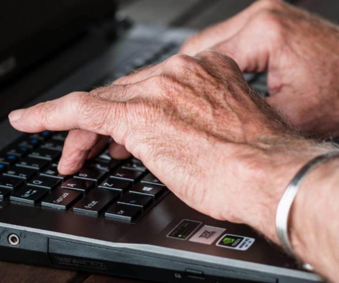 Polícia Civil prende homem por aliciamento de criança em jogos online durante operação integrada