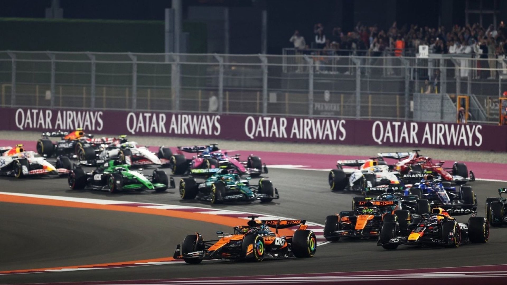 Chefe da Red Bull: quem luta contra Verstappen sente pressão