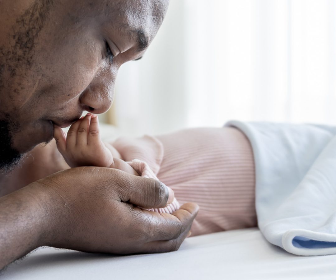 Entre projetos da área social, Senado pode votar licença paternidade de 20 dias — Senado Notícias