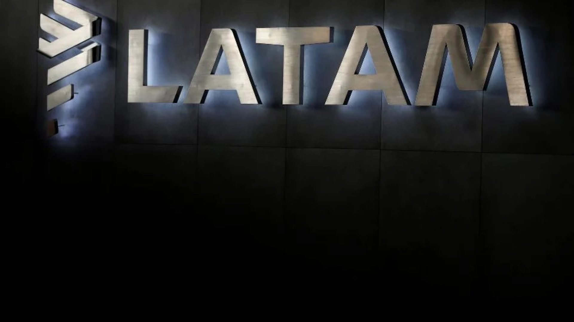 Latam (LTM)