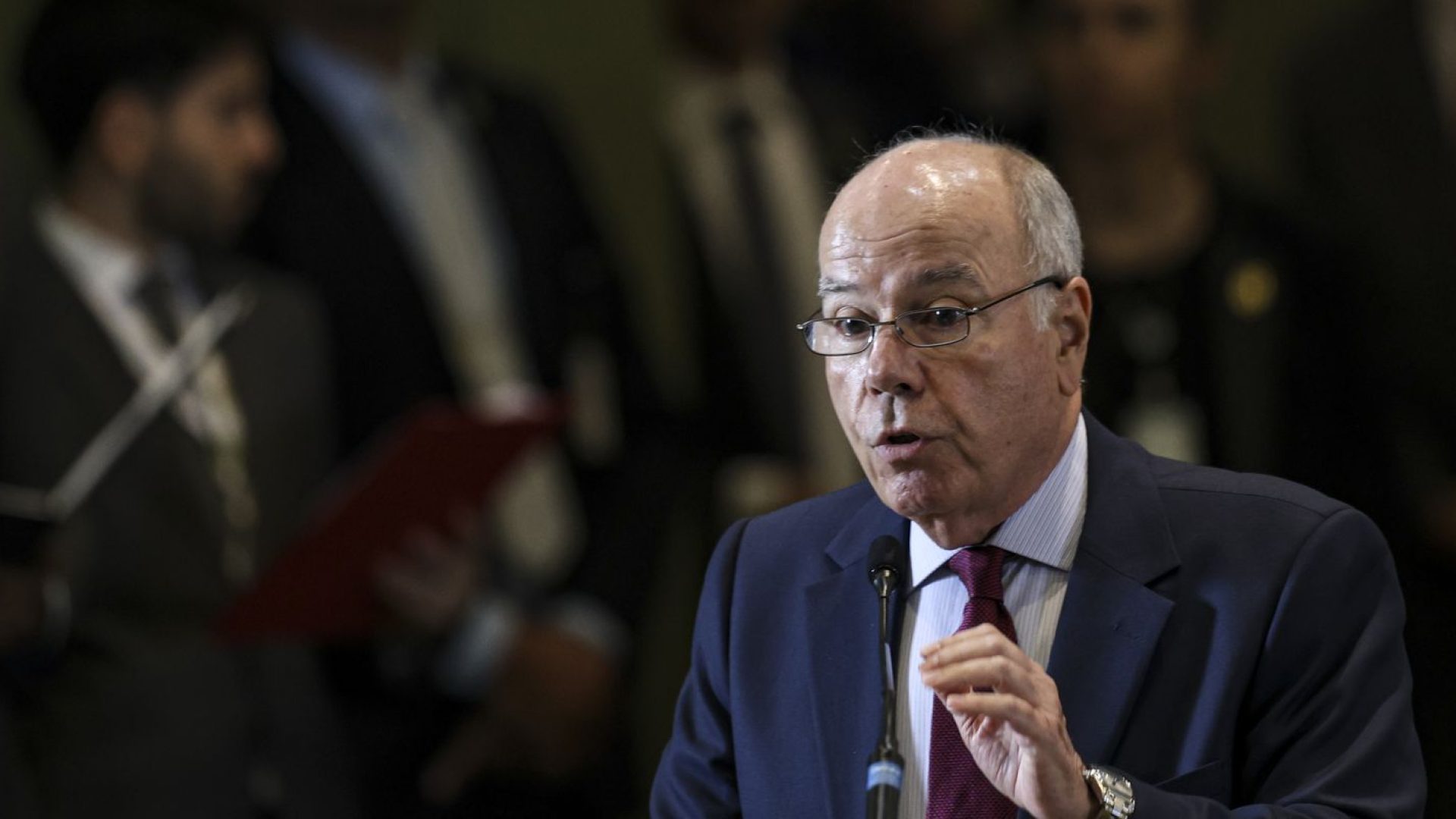Argumentos dos EUA para impor tarifas “não são legítimos”, diz Vieira