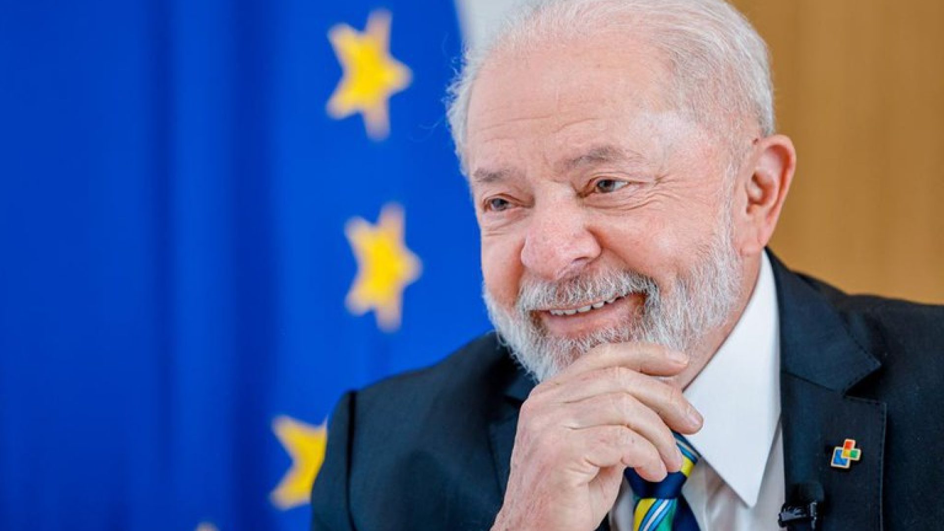 Lula veta projeto que conta estágio como experiência em concursos