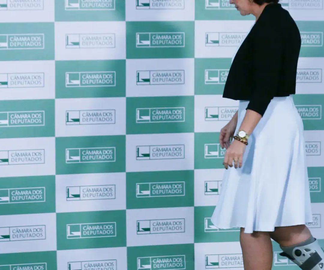 Câmara rejeita cassação da deputada Carla Zambelli