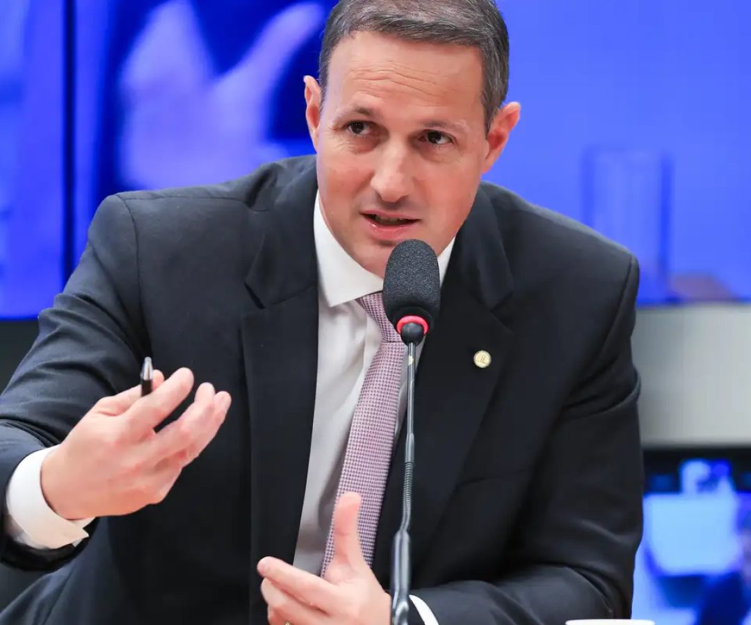 Derrite apresenta 5ª versão do PL Antifacção após críticas do governo