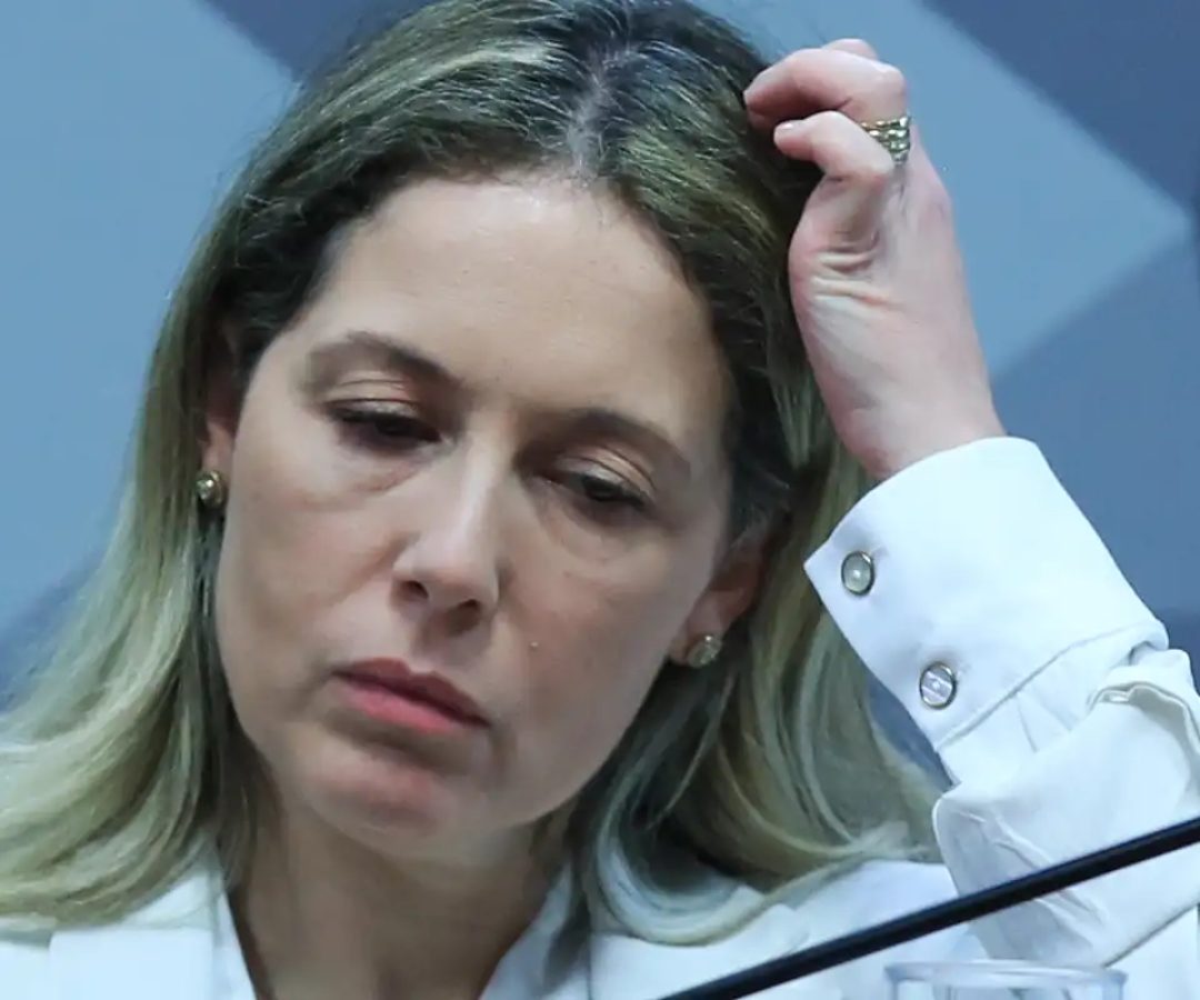 Mulher de ex-procurador-geral do INSS fica em silêncio na CPMI