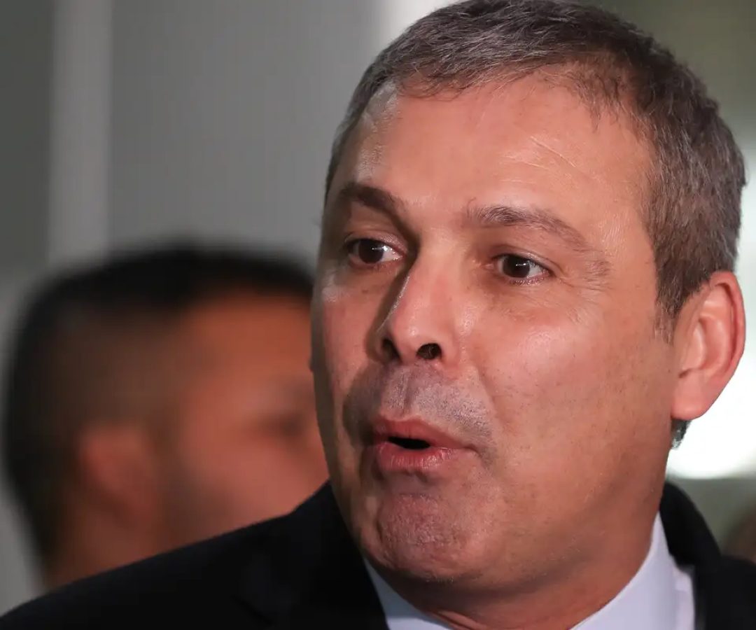 Deputado aciona Justiça contra alta de até 15% na conta de luz no Rio