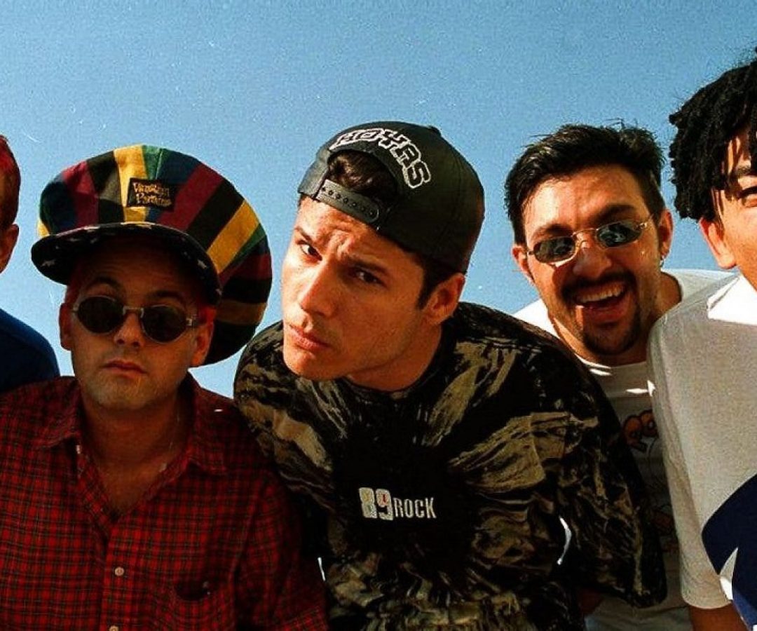 Corpos dos cinco Mamonas Assassinas serão exumados quase 30 anos após acidente