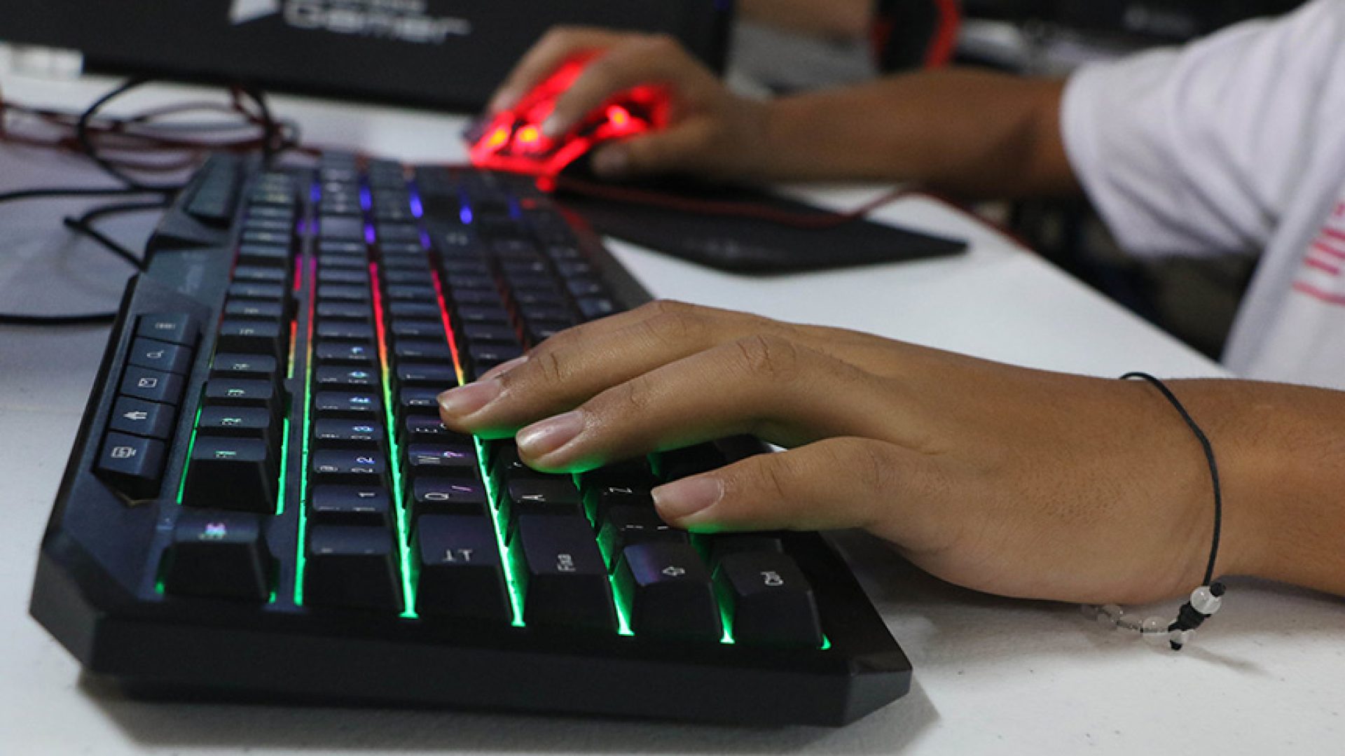 Projeto incentiva contratação de mulheres 40+ na área de tecnologia — Senado Notícias