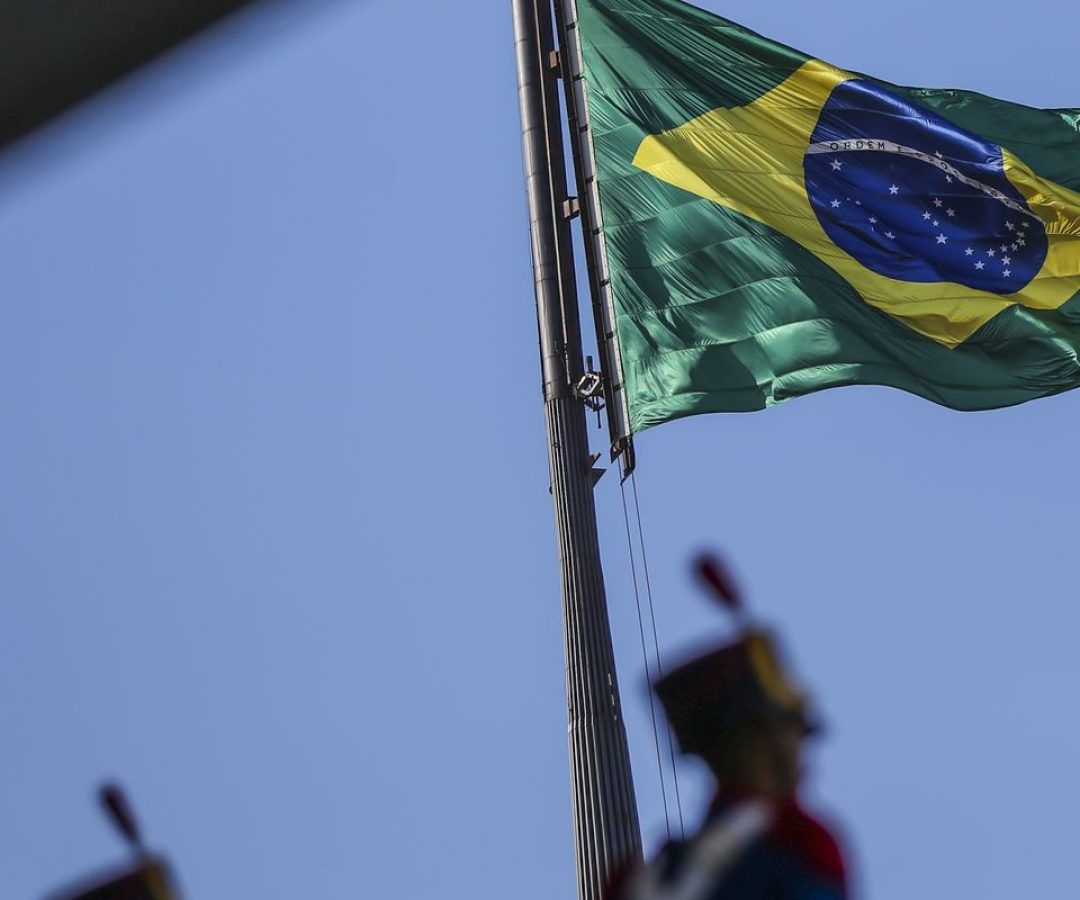 Políticos e autoridades celebram queda da Lei Magnitsky contra Moraes