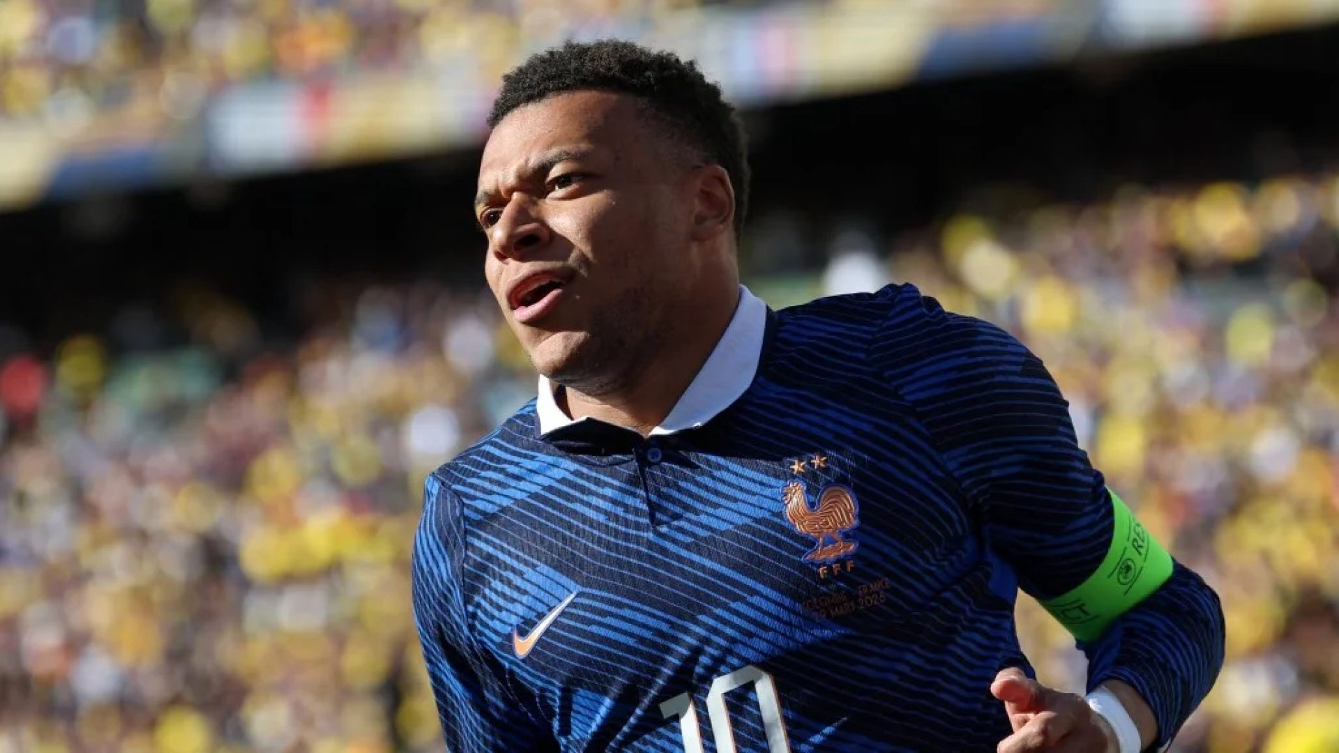 Mbappé é diagnosticado com lesão muscular a dois meses da Copa do Mundo