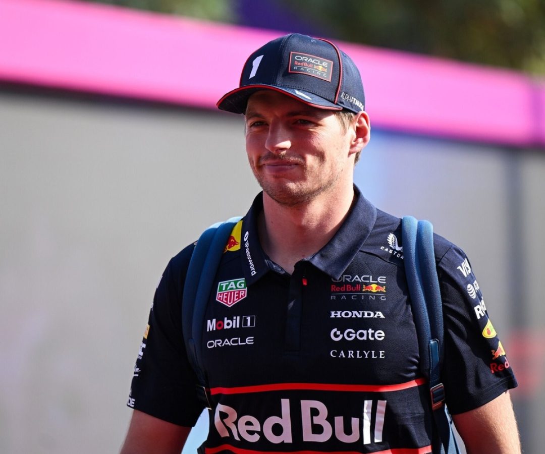 Verstappen traça objetivo para sprint: "Tentar sobreviver"