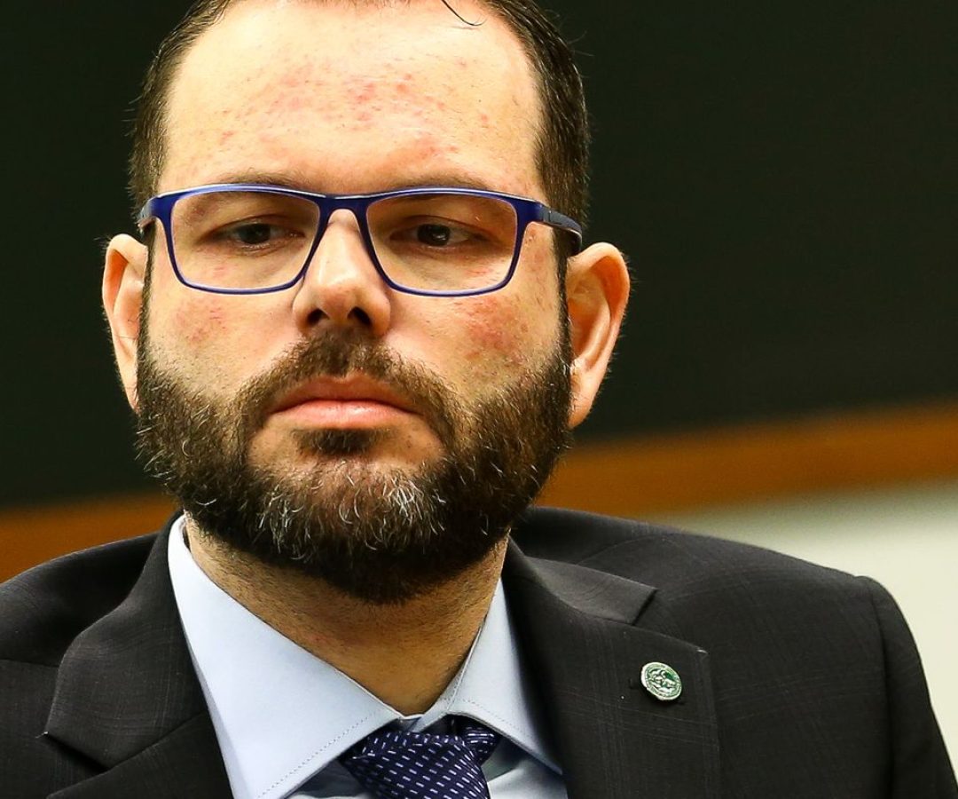 Relator no TSE vota contra cassação do senador Jorge Seif