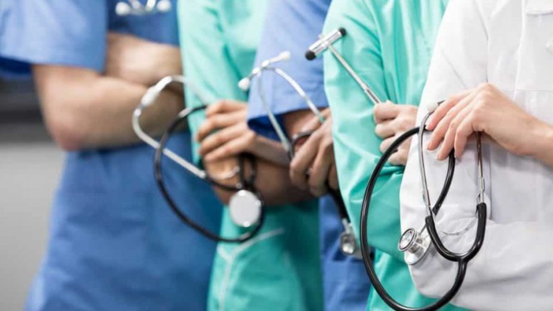 MEC pune 52 faculdades de Medicina por baixo desempenho