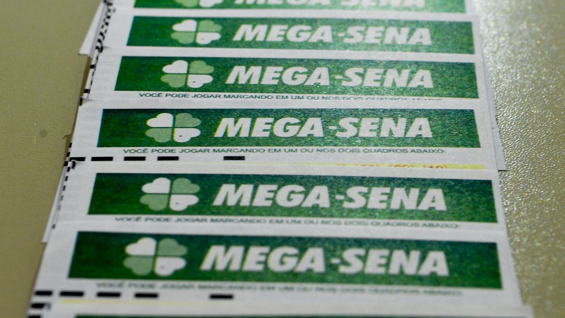 Mega-Sena acumula e prêmio principal vai para R$ 8 milhões