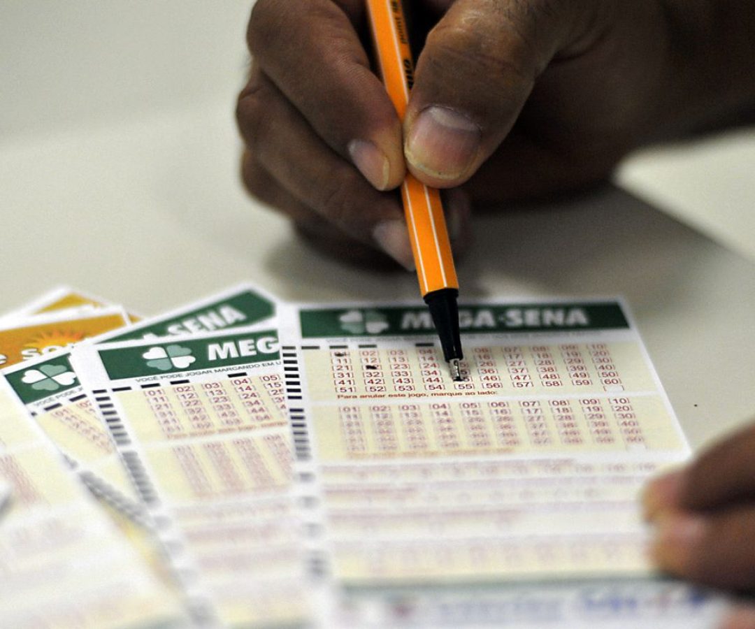 Mega-Sena acumula novamente e prêmio principal vai para R$ 65 milhões