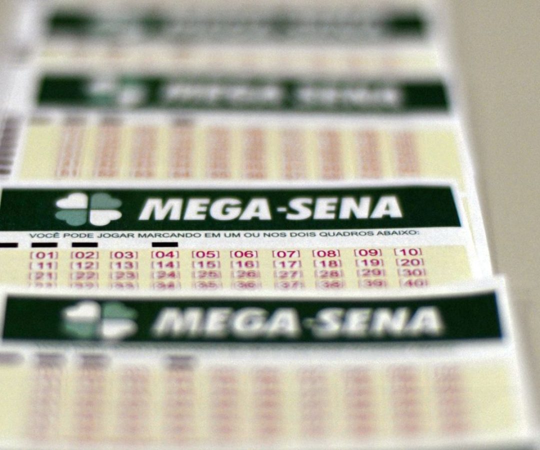 Mega-Sena acumula e prêmio principal vai para R$ 27 milhões