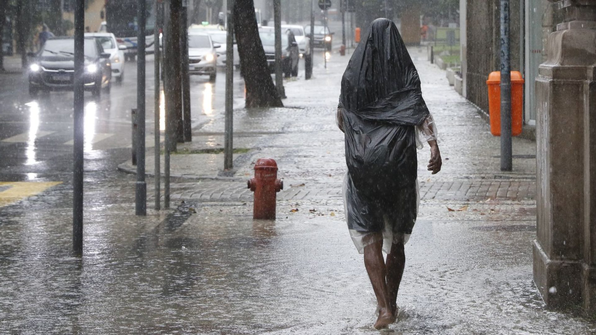 Defesa Civil alerta população para tempestade no Sul e Centro-Oeste