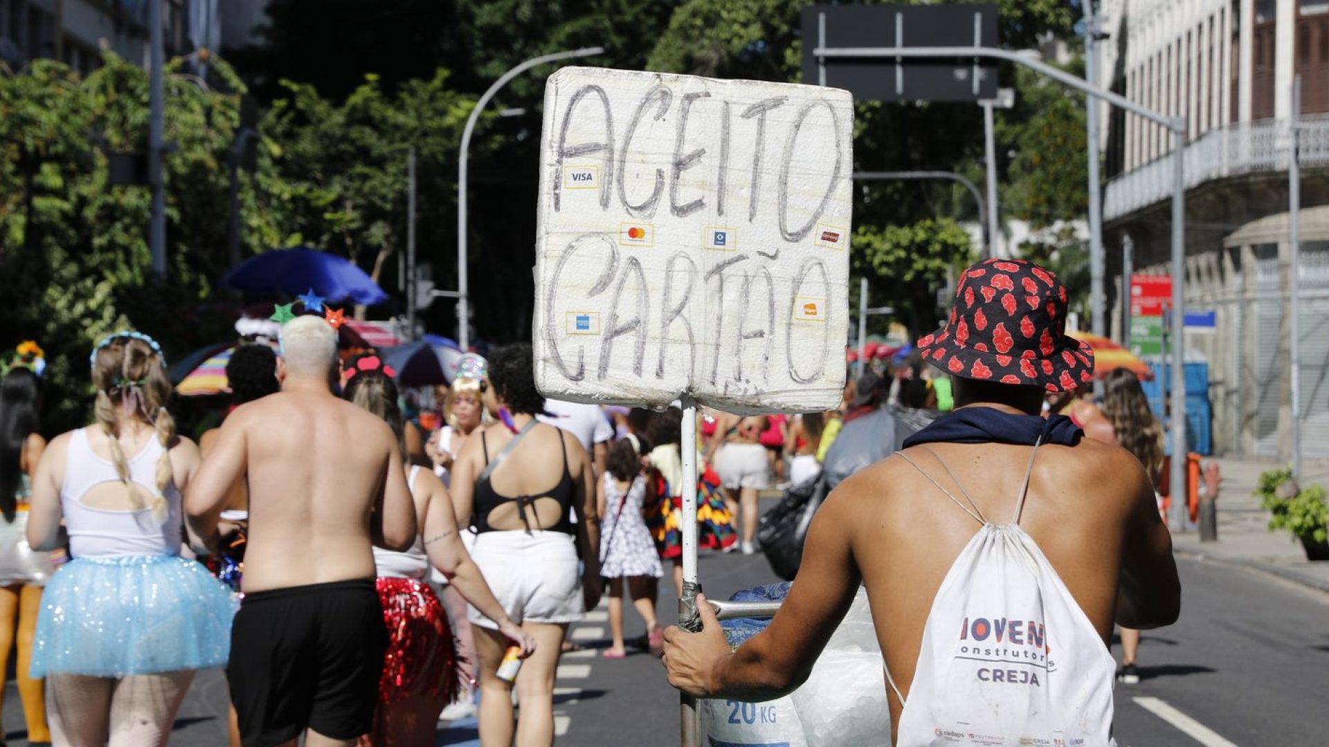 Ambulantes que se formalizaram como MEI crescem 45% em 2 anos