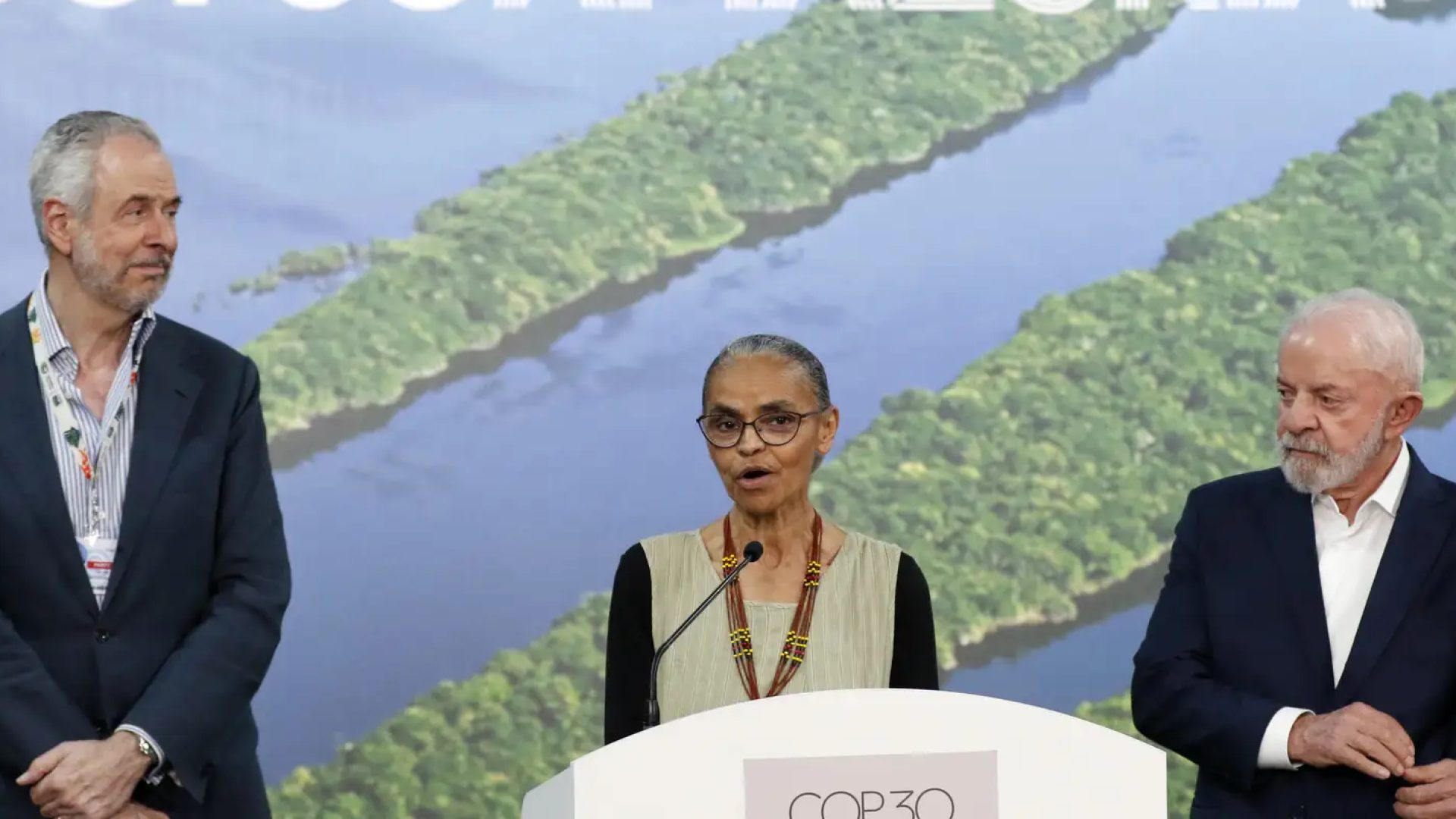 Alemanha dará 1 bilhão de euros para florestas tropicais, diz Marina