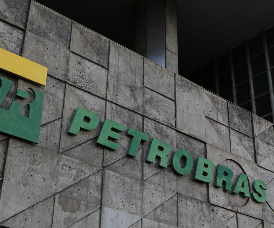 Petrobras anuncia R$ 2,6 bilhões para indústria naval na Bahia