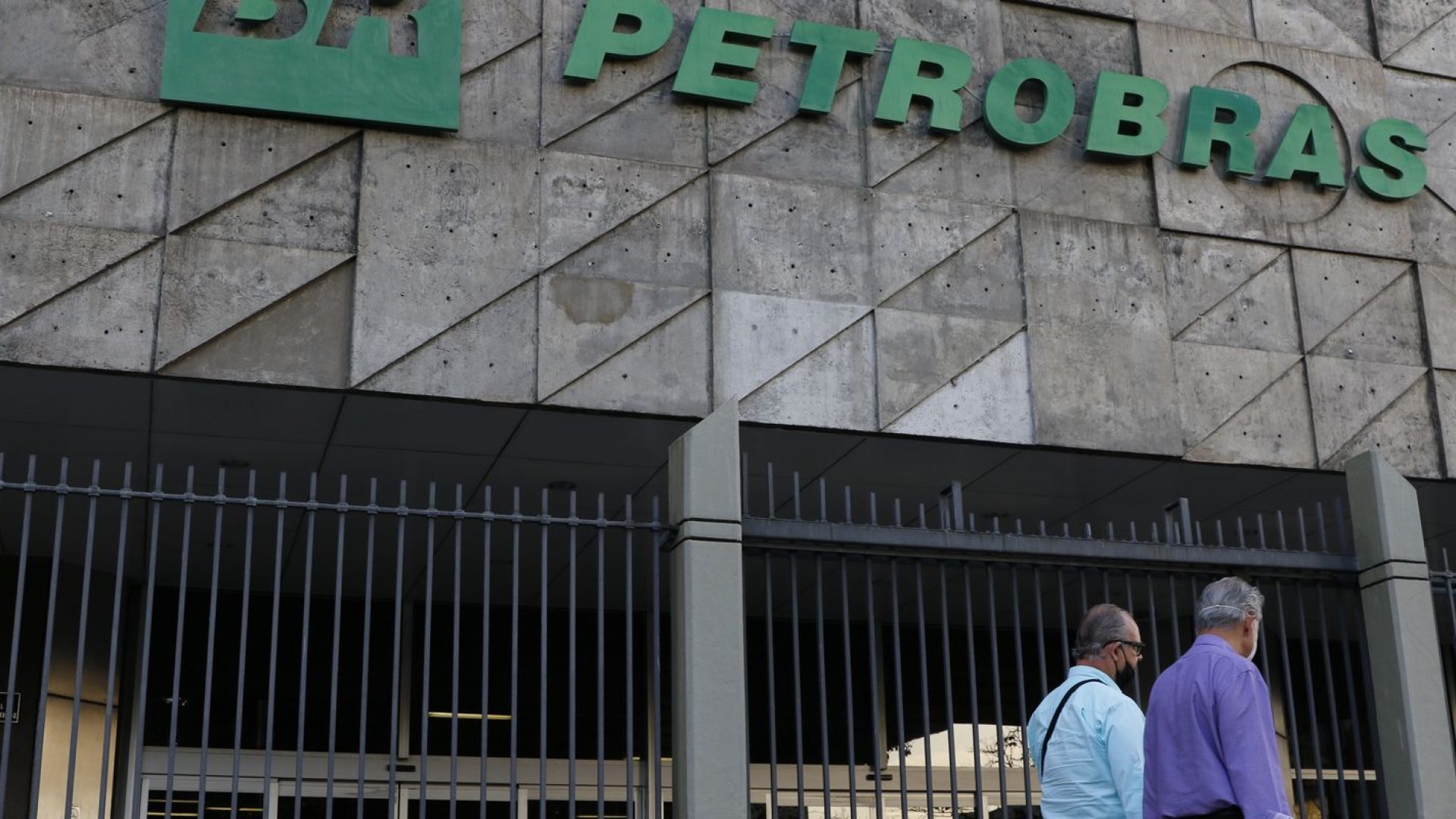 Petrobras registra lucro de R$ 110,6 bilhões em 2025