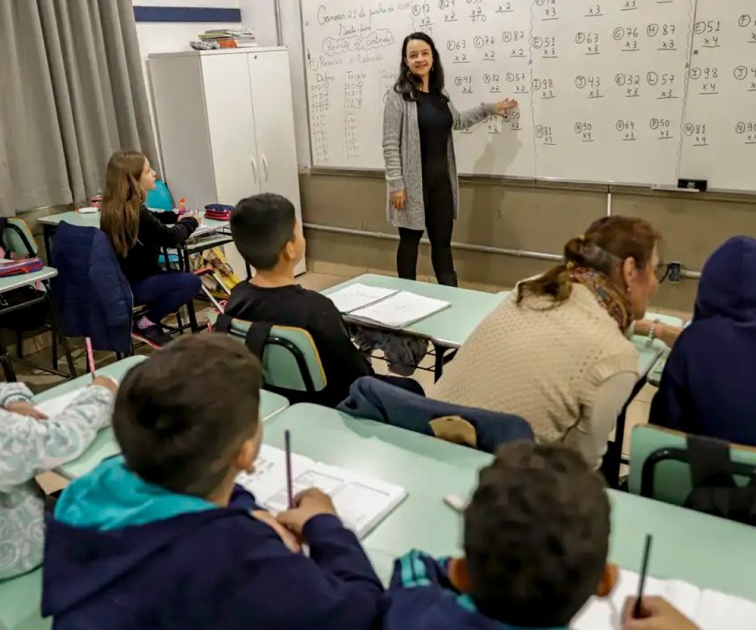 MEC abre inscrições para curso de aperfeiçoamento em matemática até 15 de maio