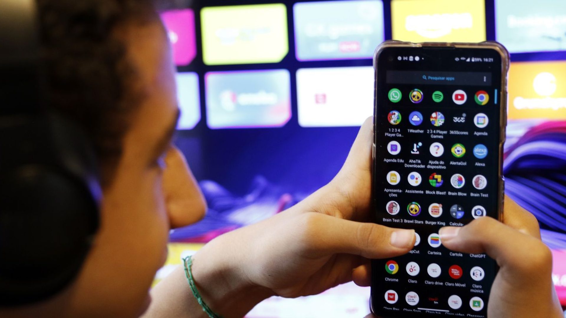 Governo derruba alta de imposto para smartphones e eletrônicos