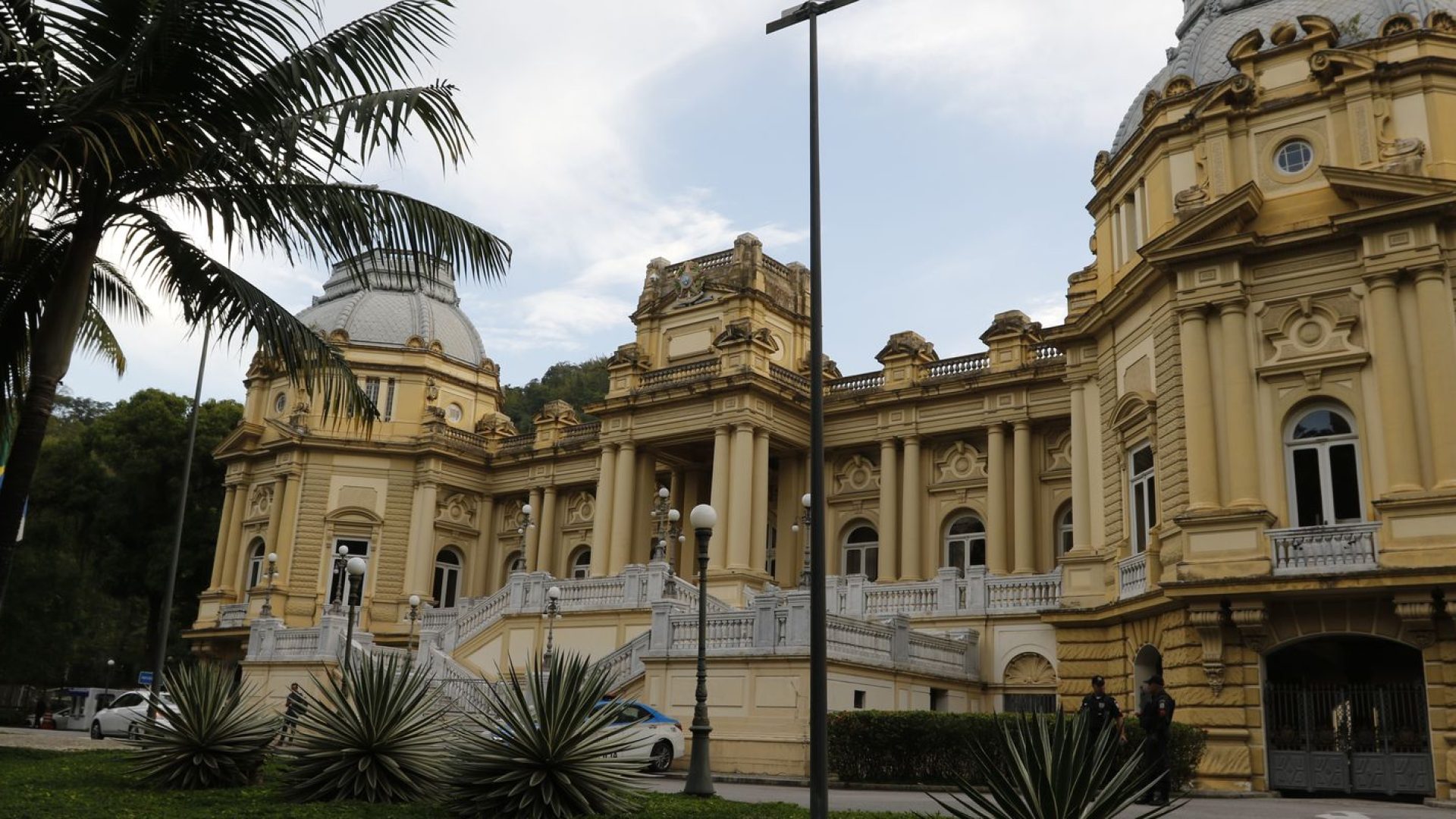 Rio sanciona lei de adesão ao Propag, programa para refinanciar dívida