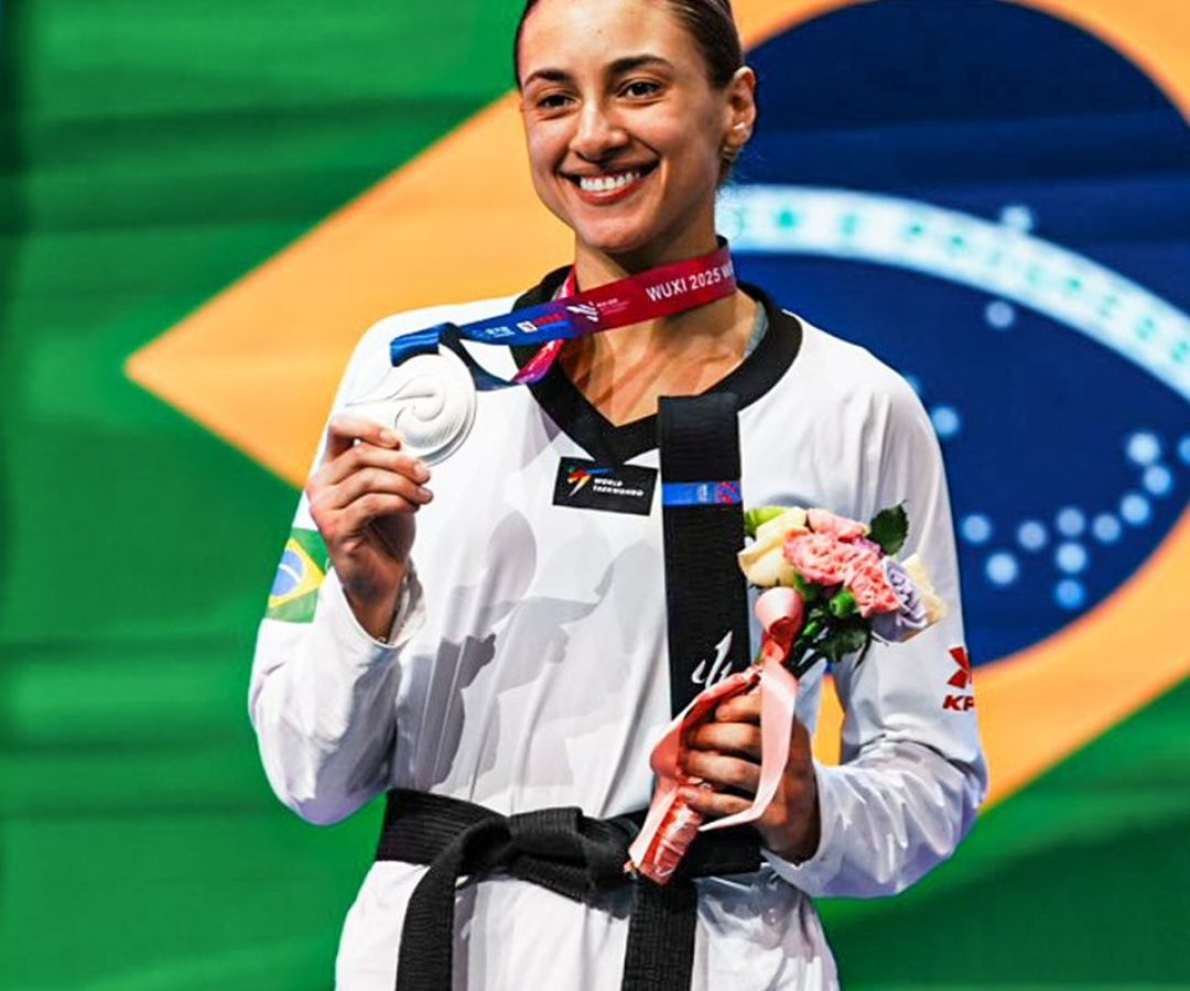 Milena Titoneli é prata no Mundial de taekwondo, o 3º pódio do Brasil