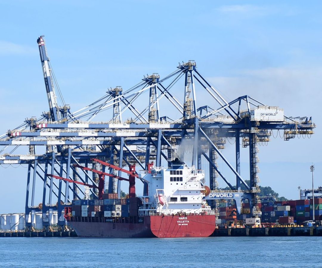 Balança comercial tem pior resultado para novembro desde 2021