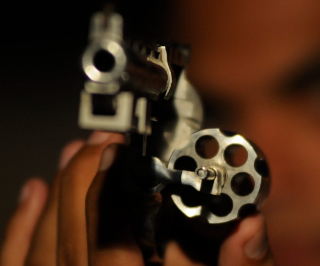 Homem é assassinado e autor foge no Itapoã